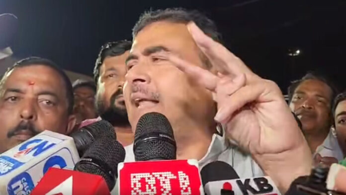 পশ্চিমবঙ্গের বিরোধী দলনেতা শুভেন্দু অধিকারী এক হুঁশিয়ারি বার্তায় বলেন, ছেলের চোখের সামনে তার বাবাকে গুলি করে হত্যা করা হয়েছে, শুধুমাত্র তিনি হিন্দু ছিলেন বলেই। তিনি ক্ষোভ প্রকাশ করে বলেন—এ দেশ হিন্দুস্তান, এখানে হিন্দুদের ওপর হামলা বরদাস্ত করা হবে না। যেভাবে ইসরায়েল গাজাকে ধ্বংস করেছে, আমরাও তেমনভাবেই ওদের খতম করব। নাম-নিশান নিশ্চিহ্ন করে দেব।